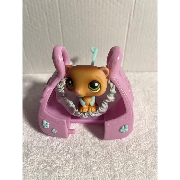 The Unbranded Brand Other - Littlest Pet Shop Ferret 482 Brown Green Eyes with Purple Carrier Accessory Set